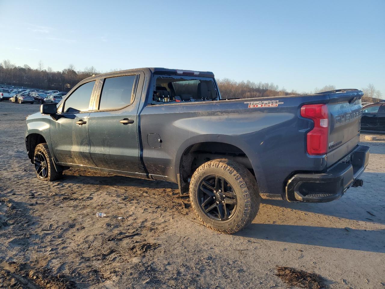 2021 CHEVROLET SILVERADO - Фото 2