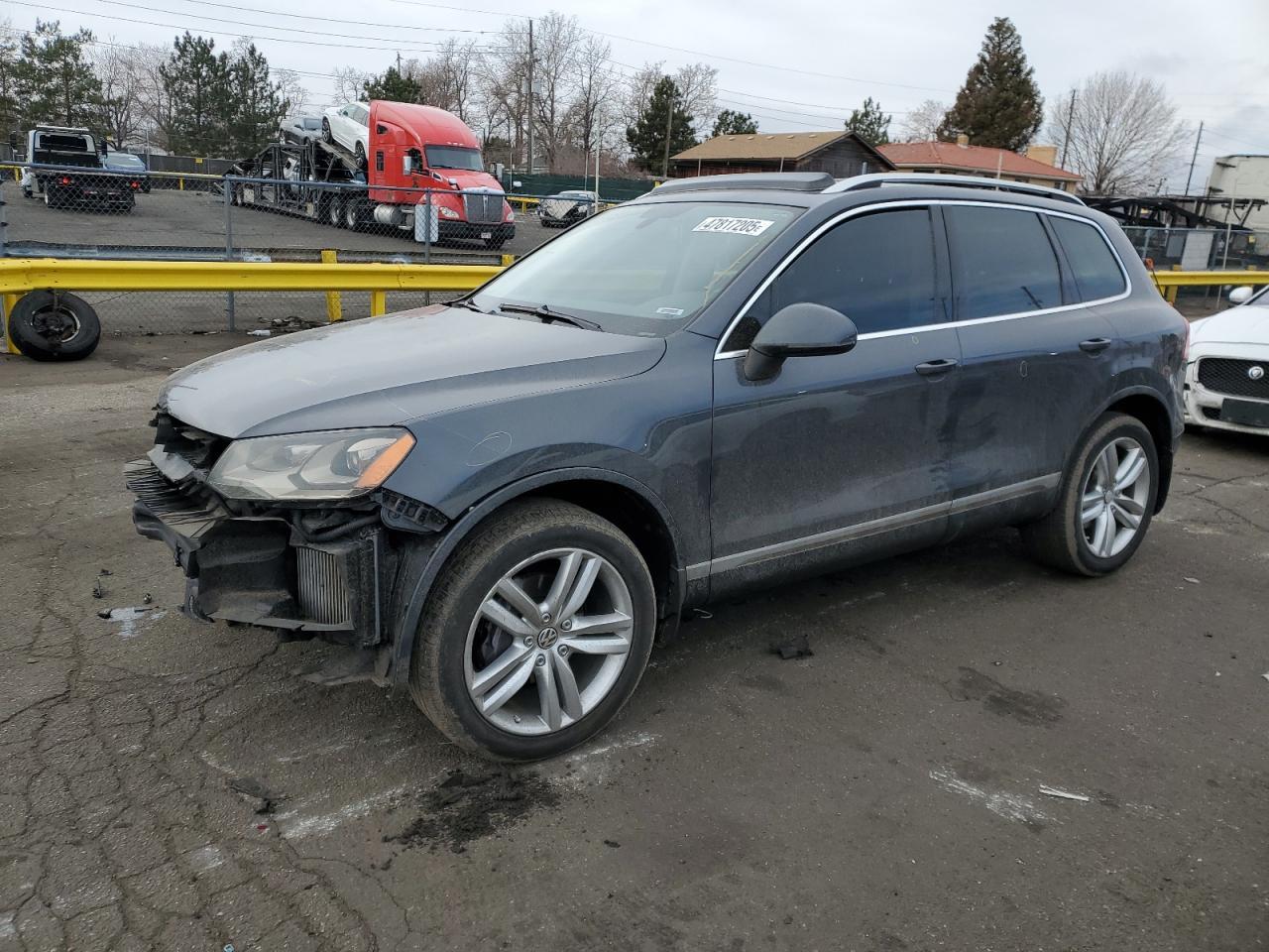 2011 VOLKSWAGEN TOUAREG V6
