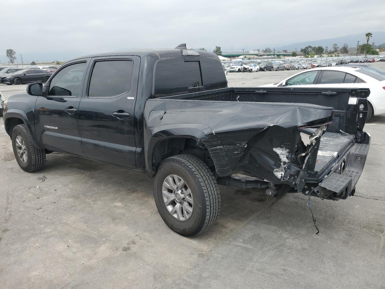 2018 TOYOTA TACOMA DOU - Фото 2