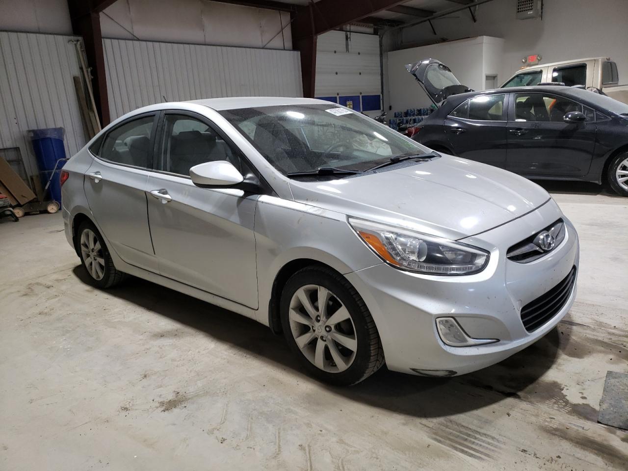 2014 HYUNDAI ACCENT GLS - Фото 4