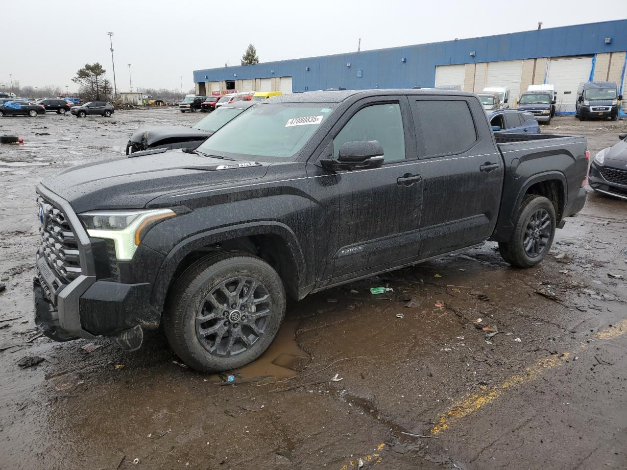 2024 TOYOTA TUNDRA CRE