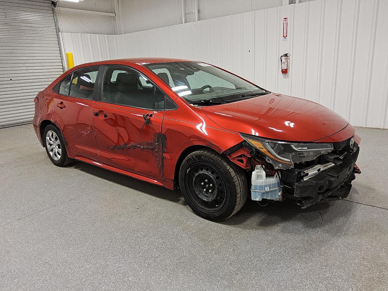 2021 TOYOTA COROLLA LE - Фото 4
