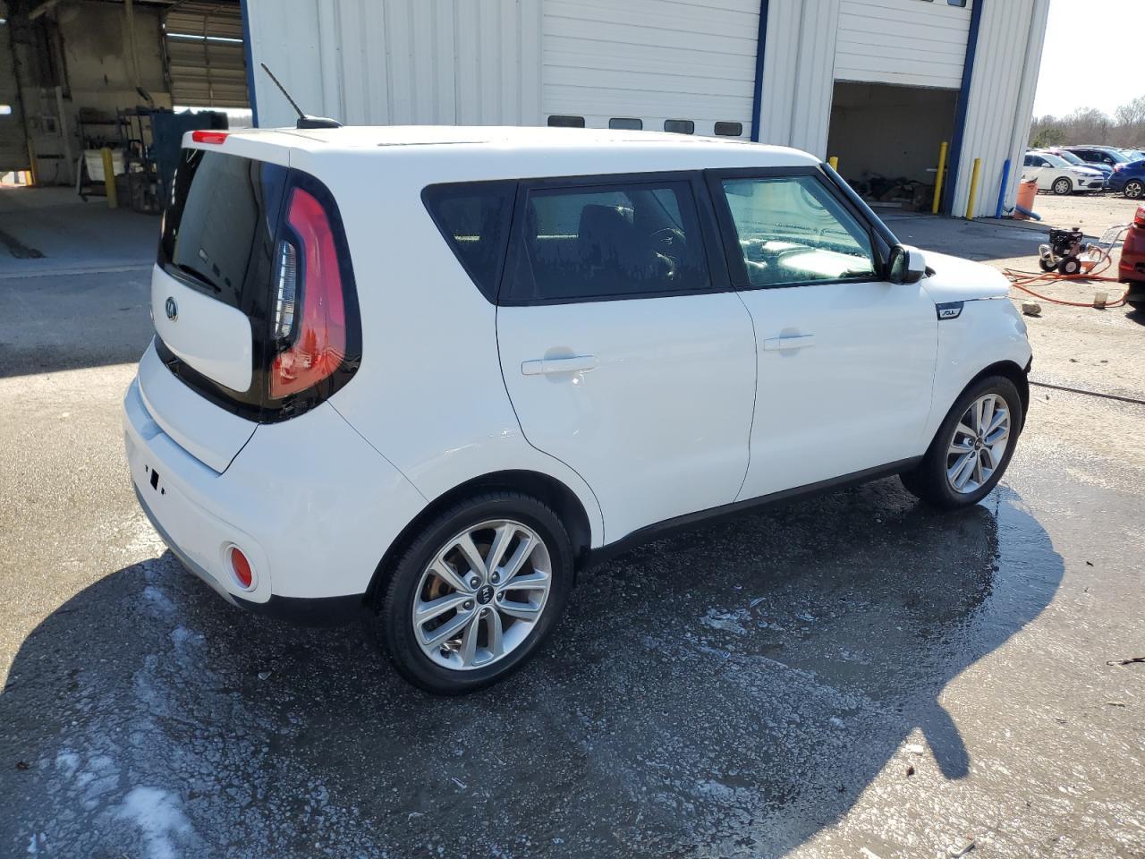 2019 KIA SOUL + - Фото 3