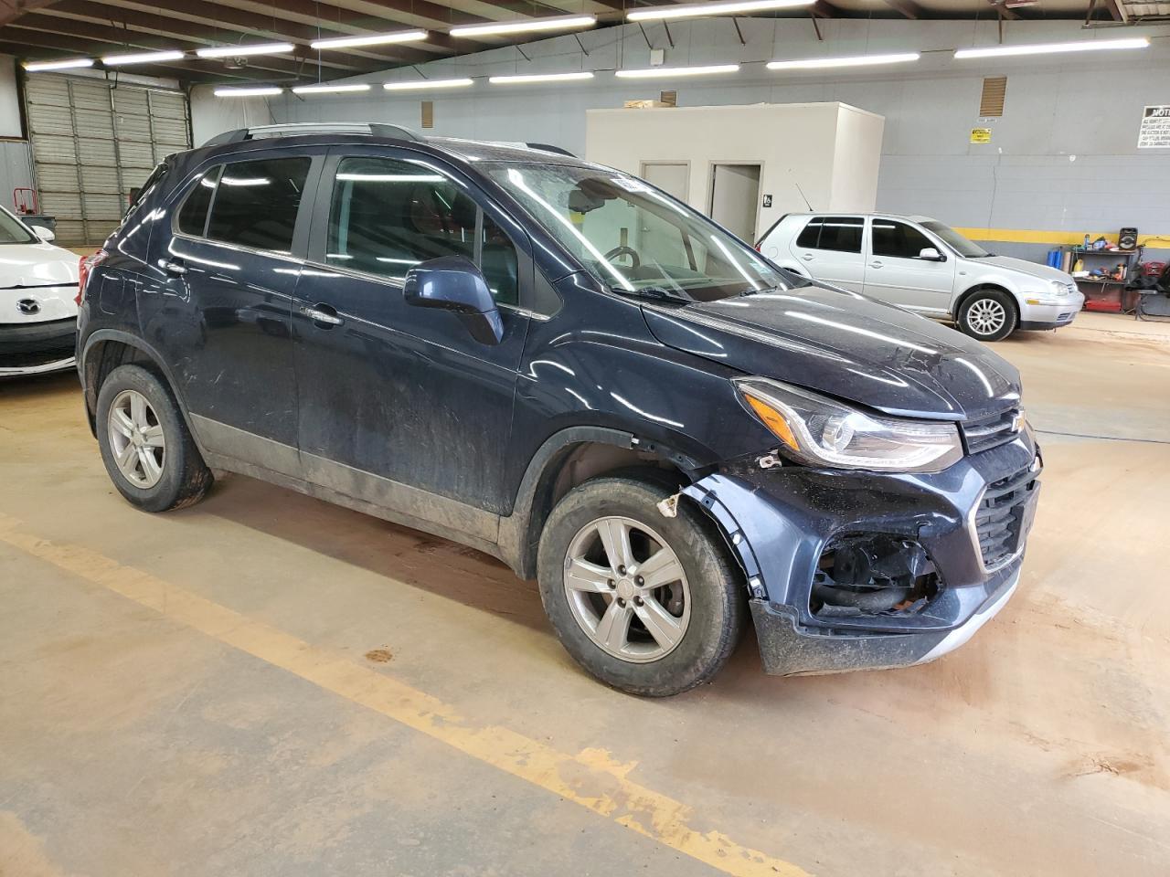 2019 CHEVROLET TRAX 1LT - Фото 4