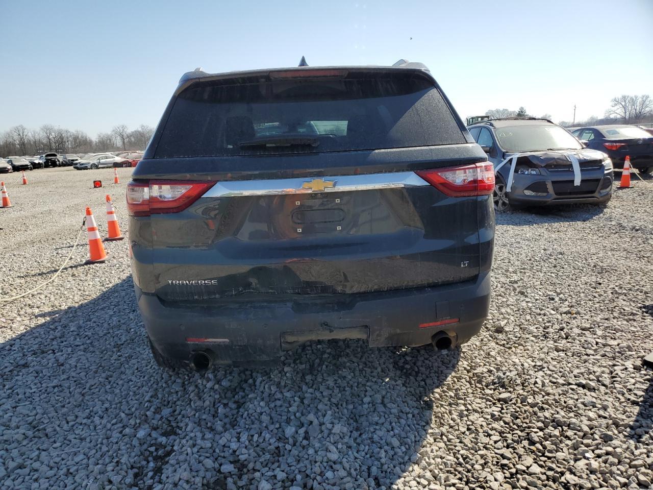 2018 CHEVROLET TRAVERSE L - Фото 6
