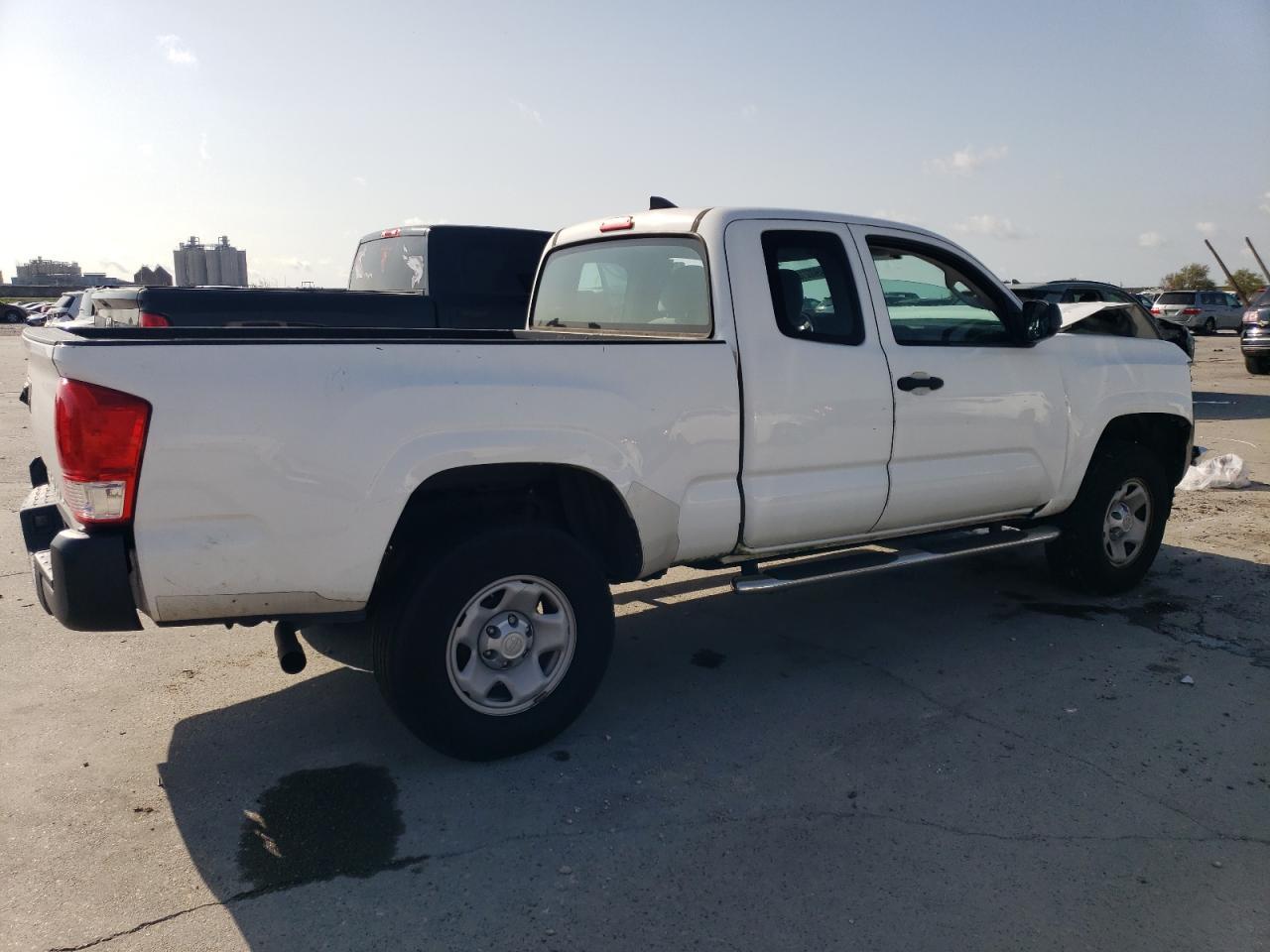 2017 TOYOTA TACOMA ACC - Фото 3