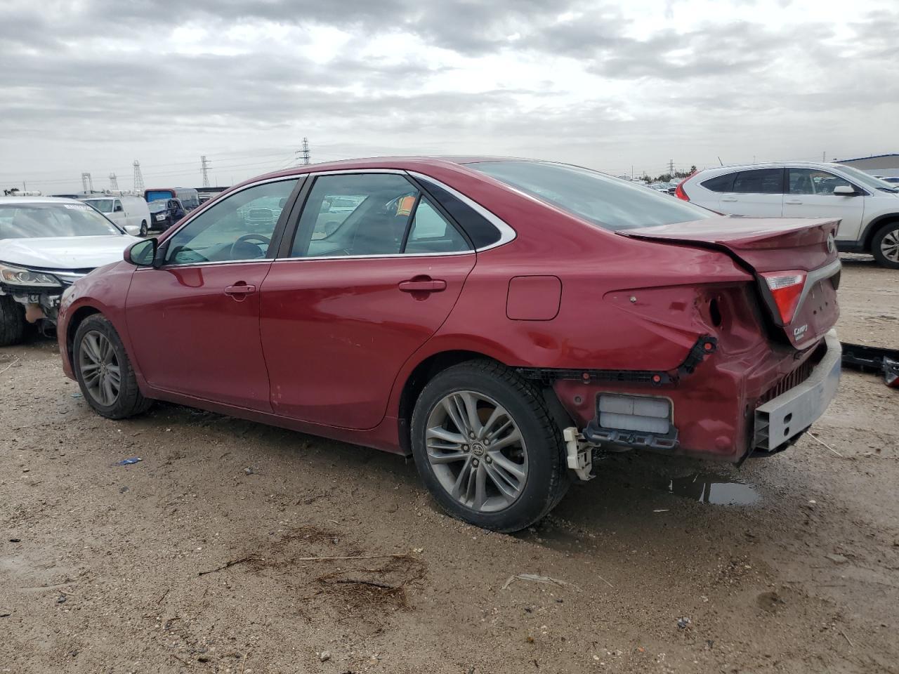 2015 TOYOTA CAMRY LE - Фото 2
