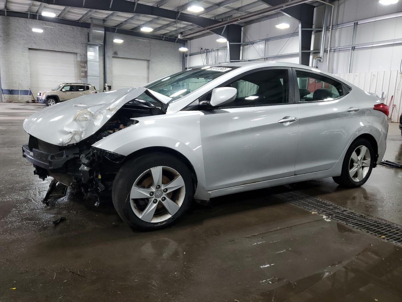 2013 HYUNDAI ELANTRA GL