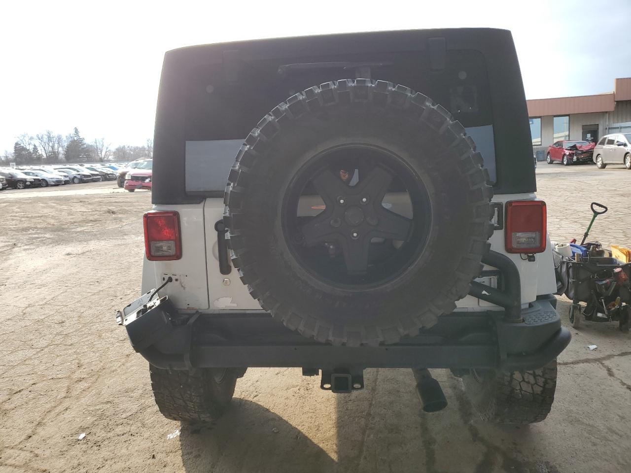 2012 JEEP WRANGLER U - Image 6