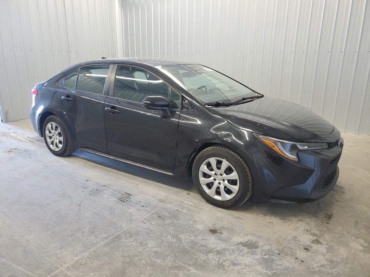 2021 TOYOTA COROLLA LE - Image 4