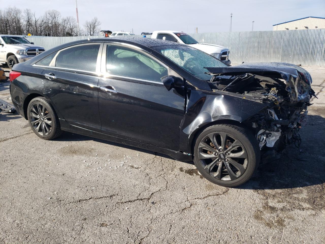 2011 HYUNDAI SONATA SE - Image 4