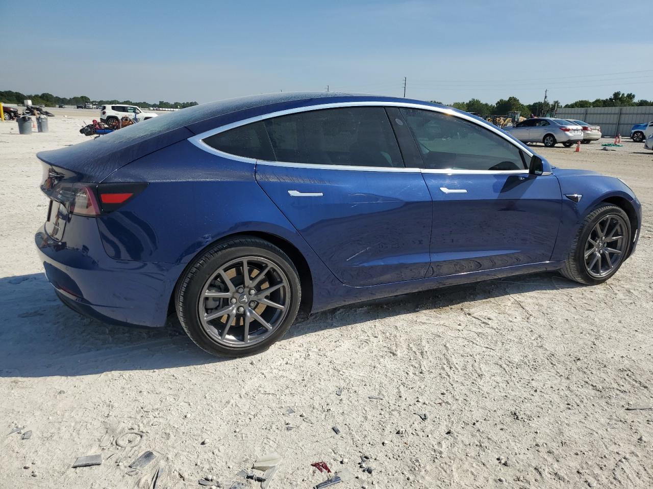 2019 TESLA MODEL 3 - Фото 3
