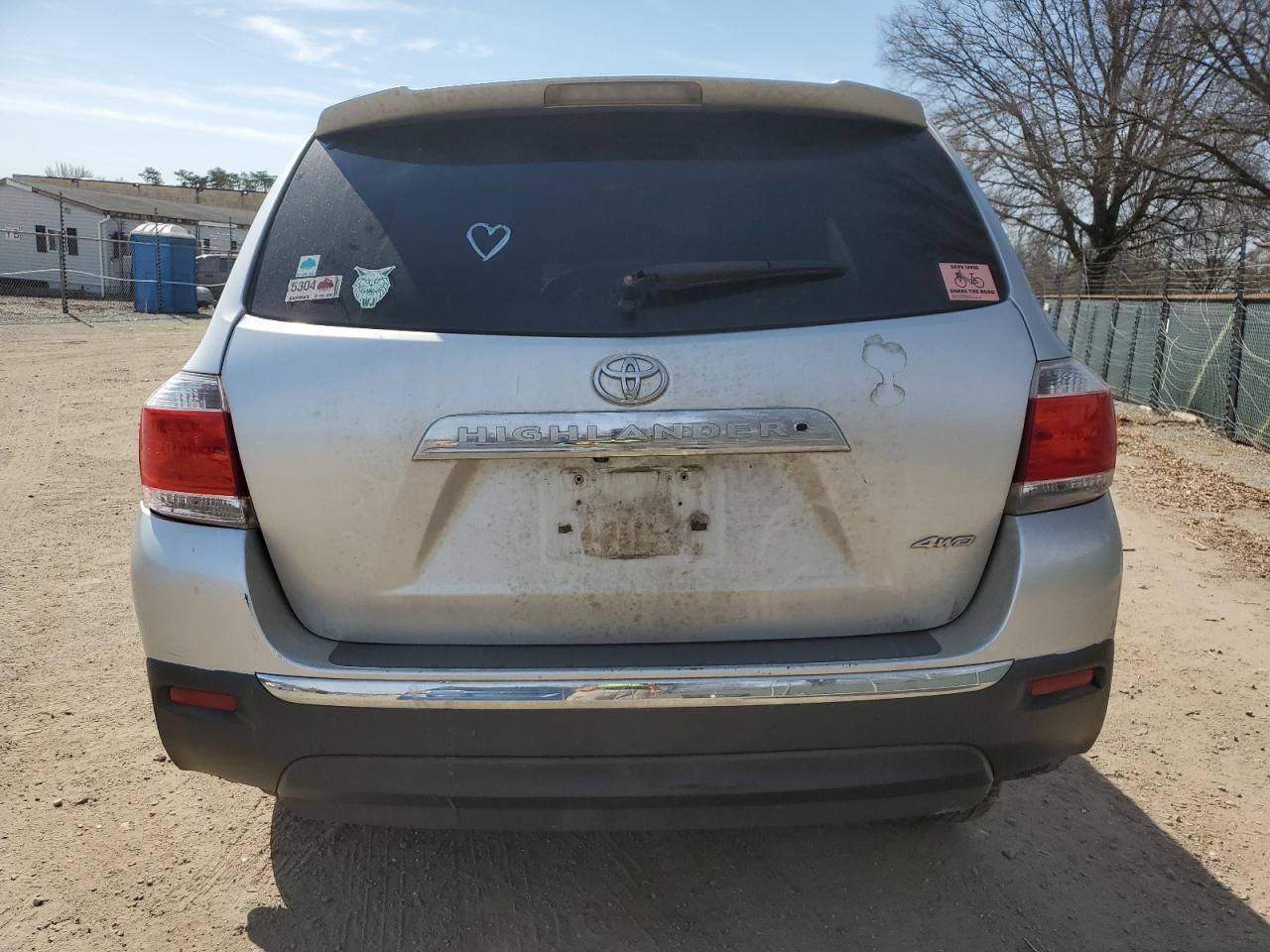 2011 TOYOTA HIGHLANDER - Фото 6