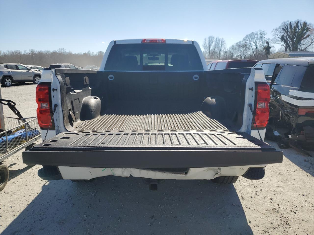 2017 CHEVROLET SILVERADO - Image 6