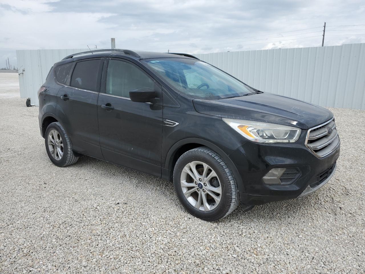 2017 FORD ESCAPE SE - Фото 4
