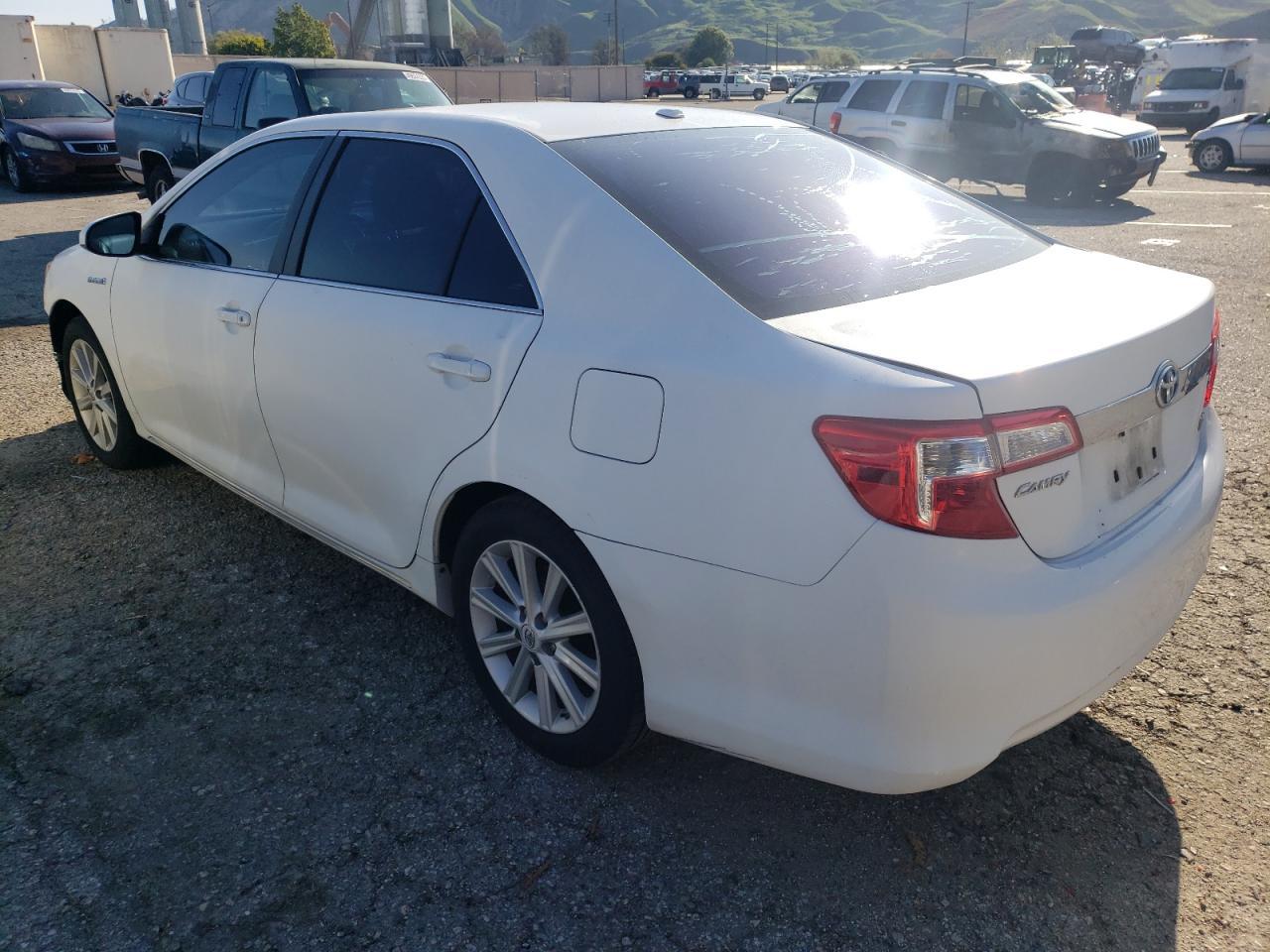 2012 TOYOTA CAMRY HYBR - Image 2
