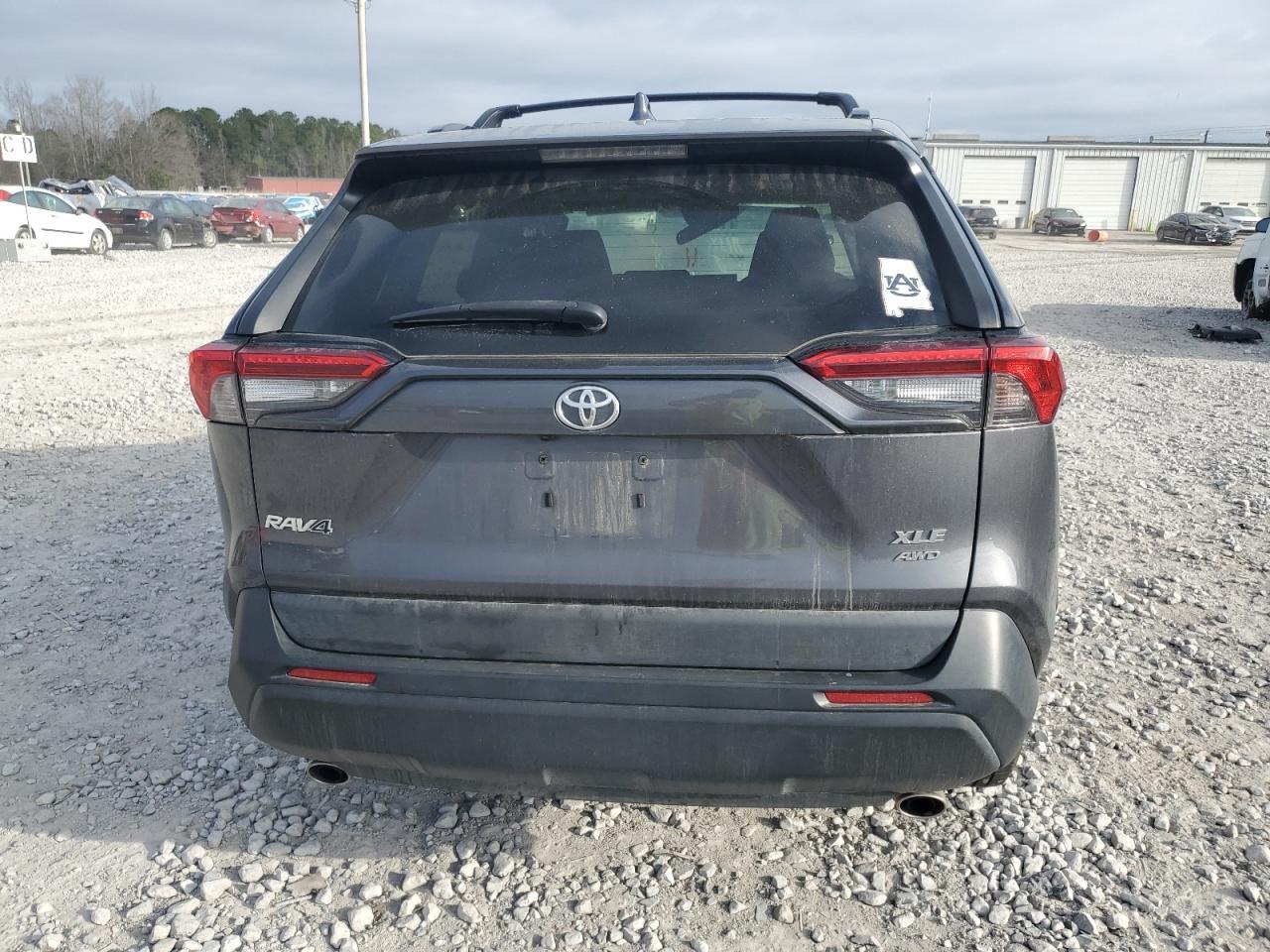 2020 TOYOTA RAV4 XLE - Image 6