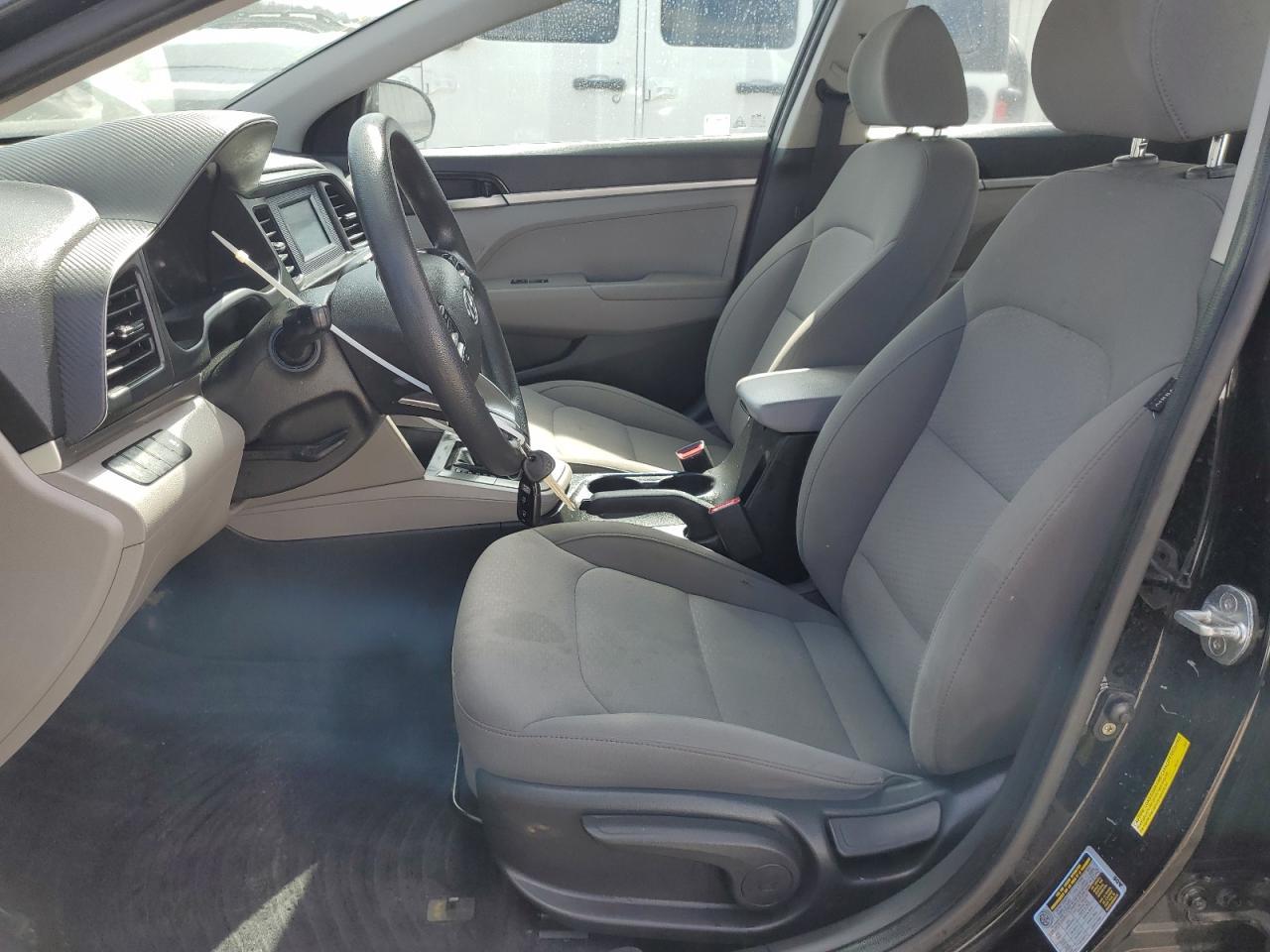 2019 HYUNDAI ELANTRA SE - Фото 7