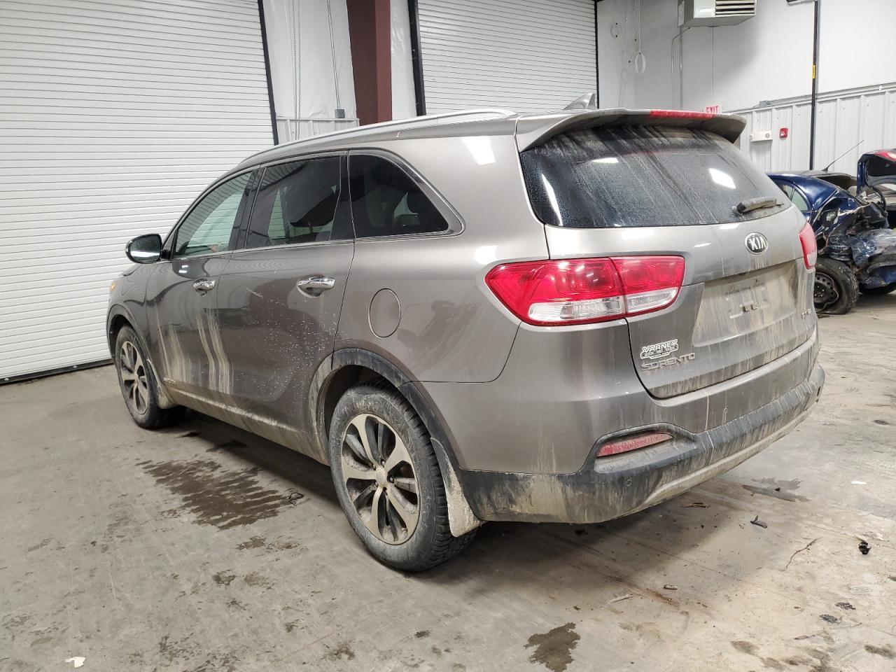 2016 KIA SORENTO EX - Image 2