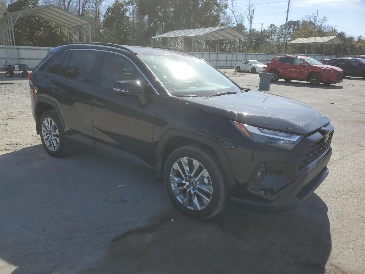 2024 TOYOTA RAV4 XLE P - Фото 4