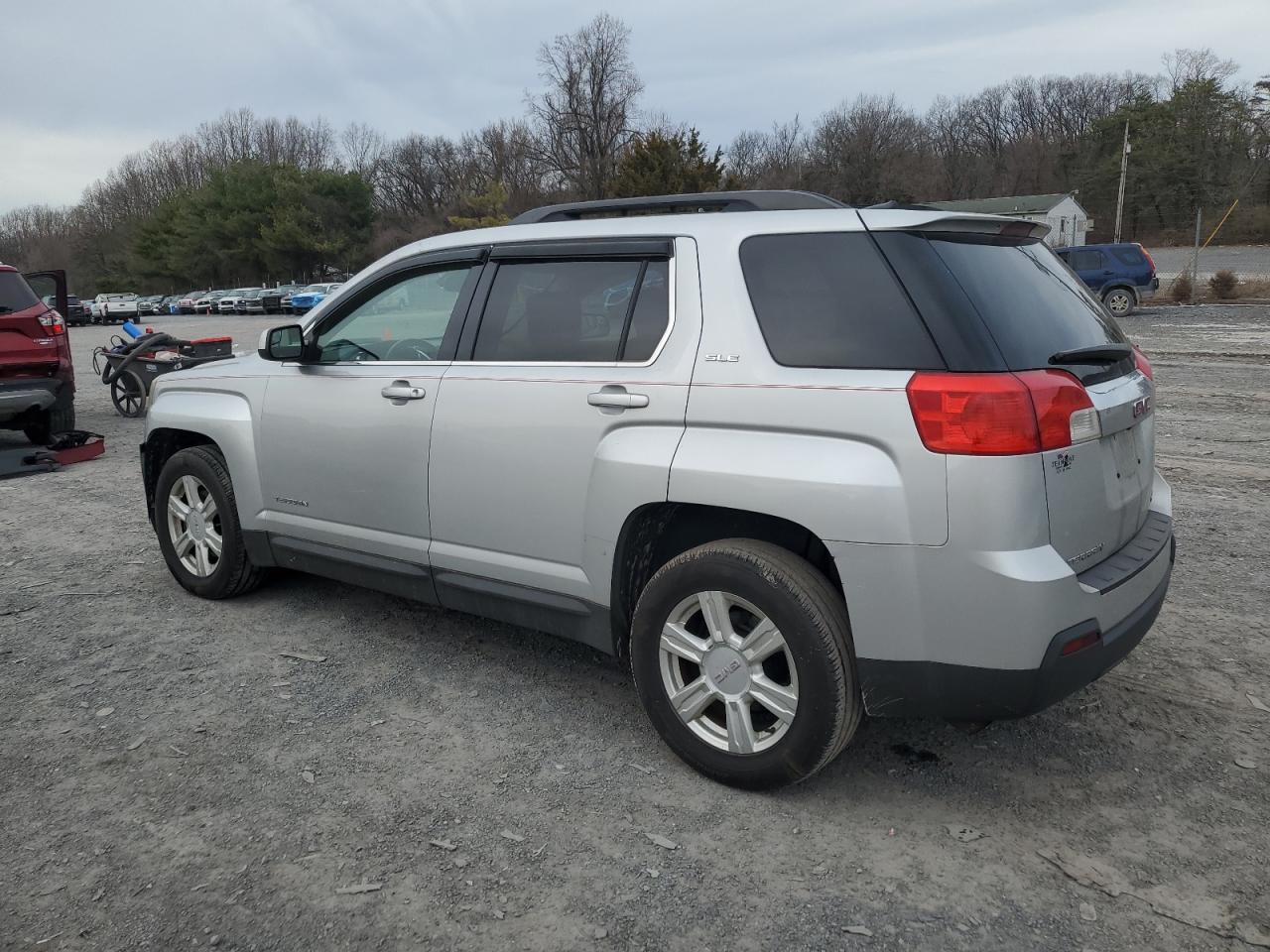 2014 GMC TERRAIN SL - Image 2