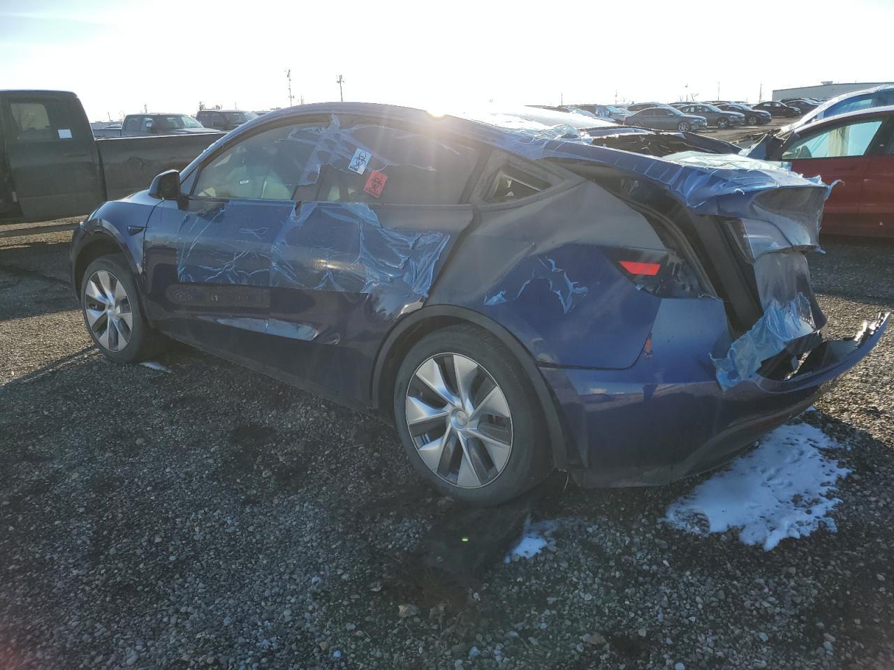 2023 TESLA MODEL Y - Image 2