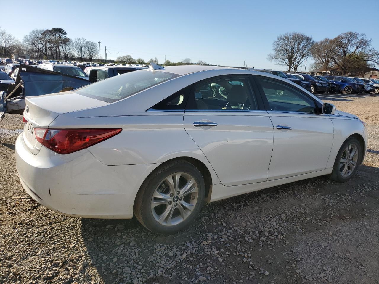 2011 HYUNDAI SONATA SE - Image 3