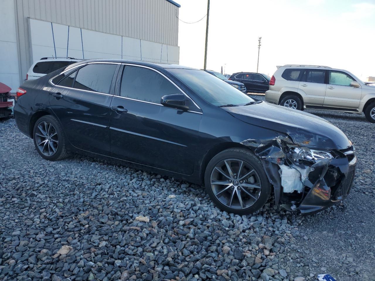 2016 TOYOTA CAMRY LE - Image 4