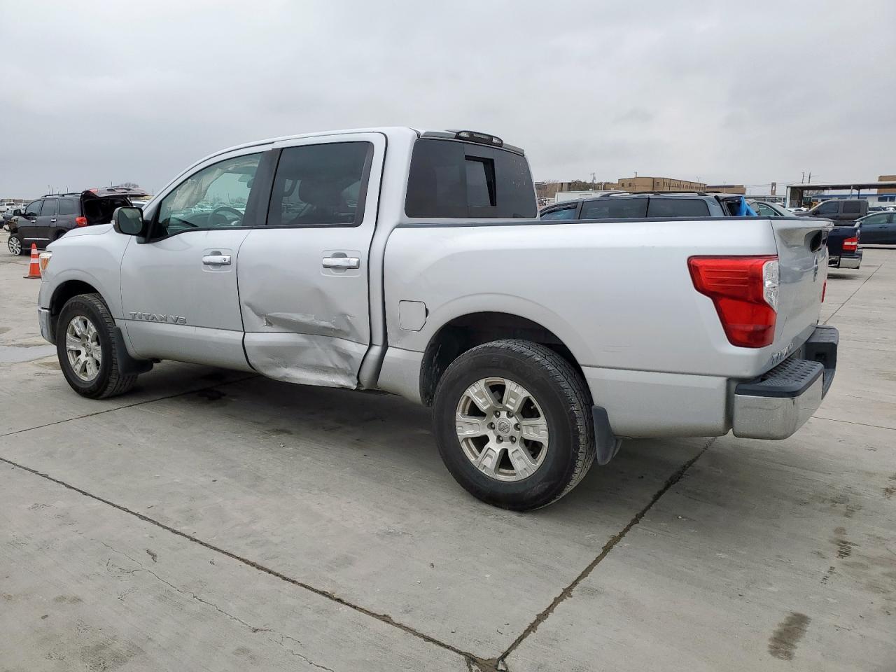 2018 NISSAN TITAN S - Фото 2