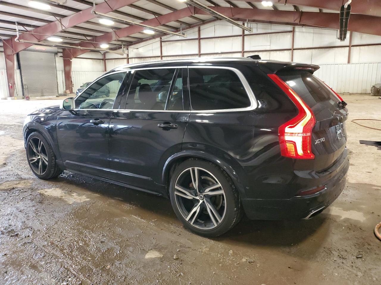 2016 VOLVO XC90 T6 - Фото 2