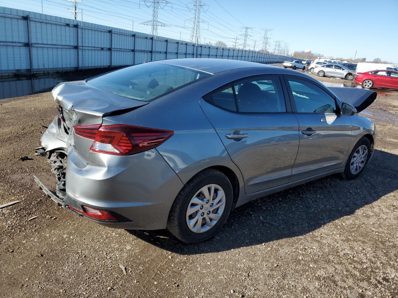 2019 HYUNDAI ELANTRA SE - Фото 3