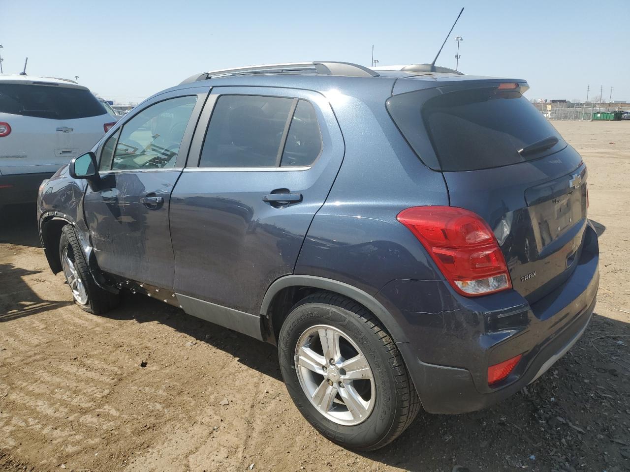 2018 CHEVROLET TRAX 1LT - Image 2