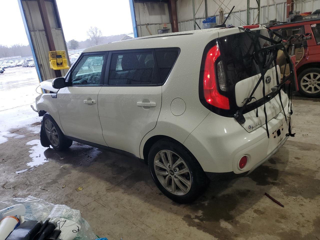2019 KIA SOUL + - Image 2