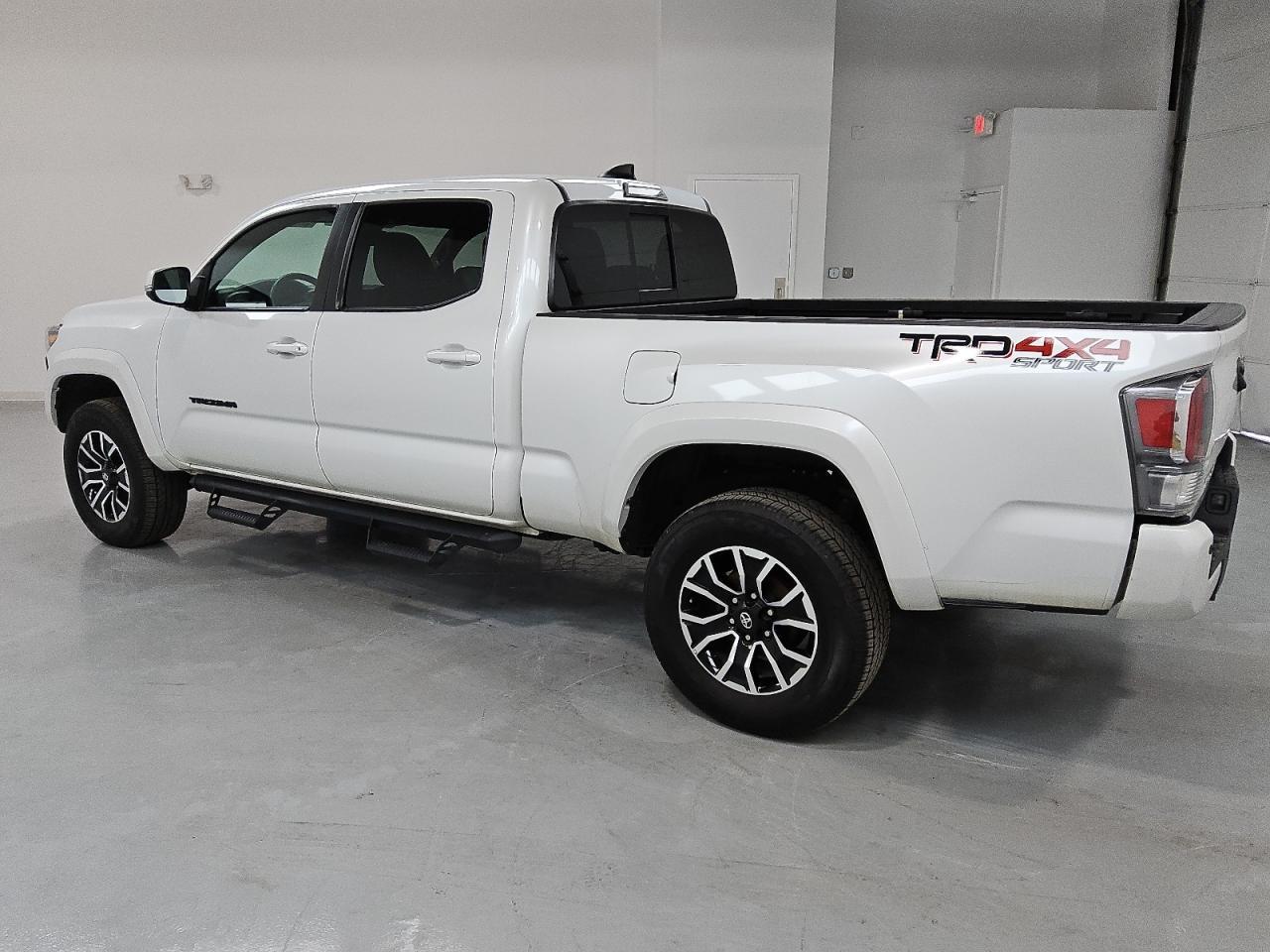2023 TOYOTA TACOMA DOU - Фото 2