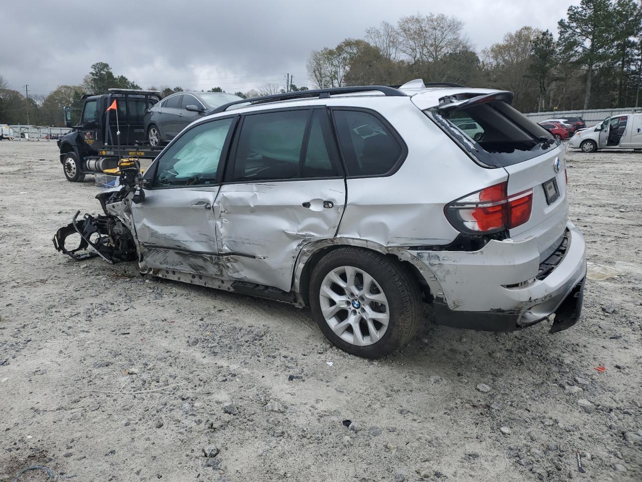 2012 BMW X5 XDRIVE3 - Image 2