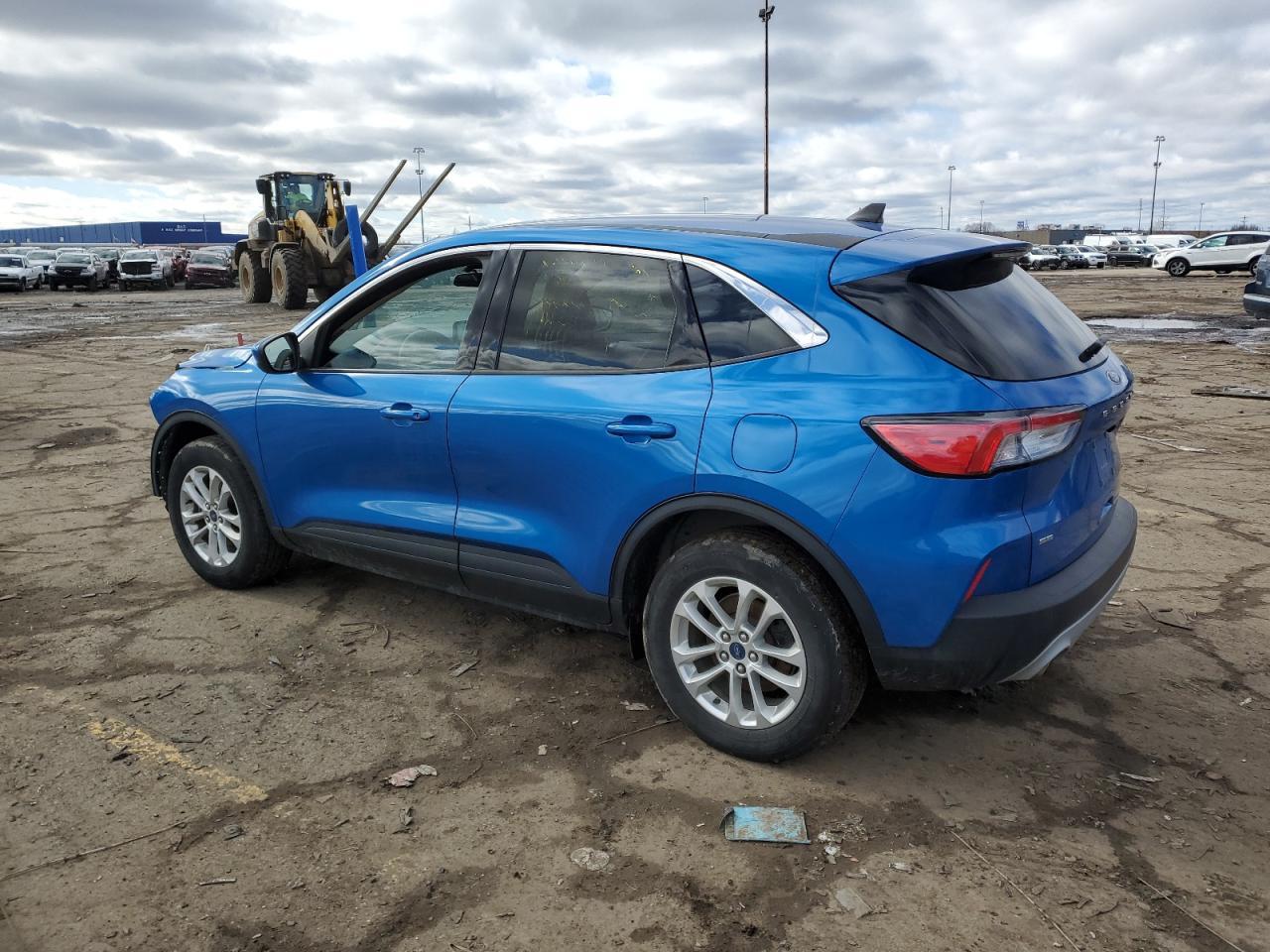 2020 FORD ESCAPE SE - Image 2