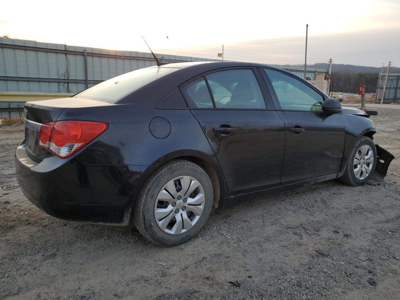 2014 CHEVROLET CRUZE LS - Image 3