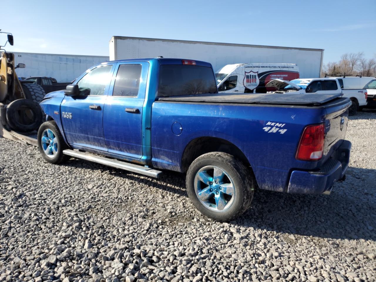 2014 RAM 1500 ST - Фото 2