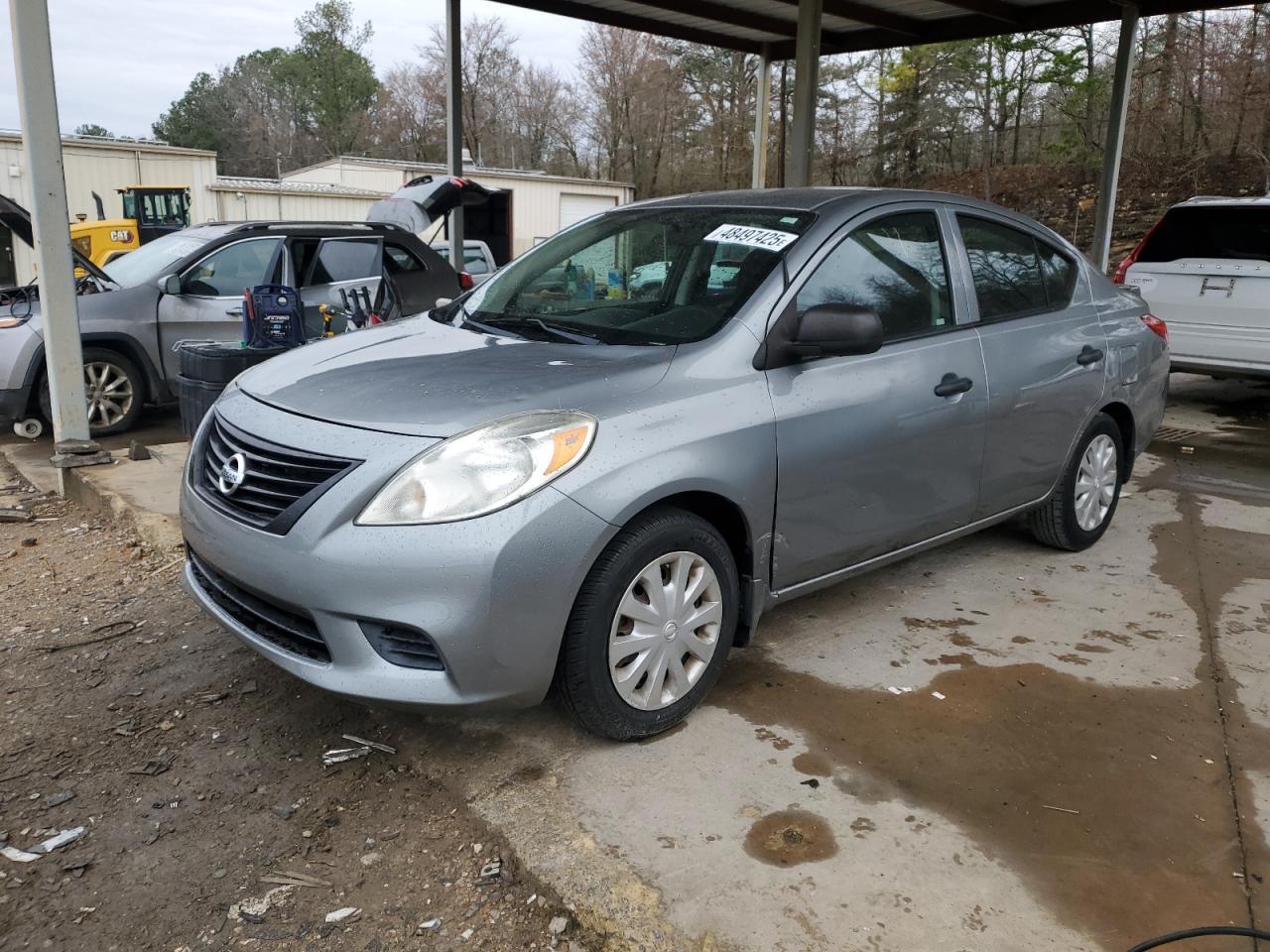 2014 NISSAN VERSA S
