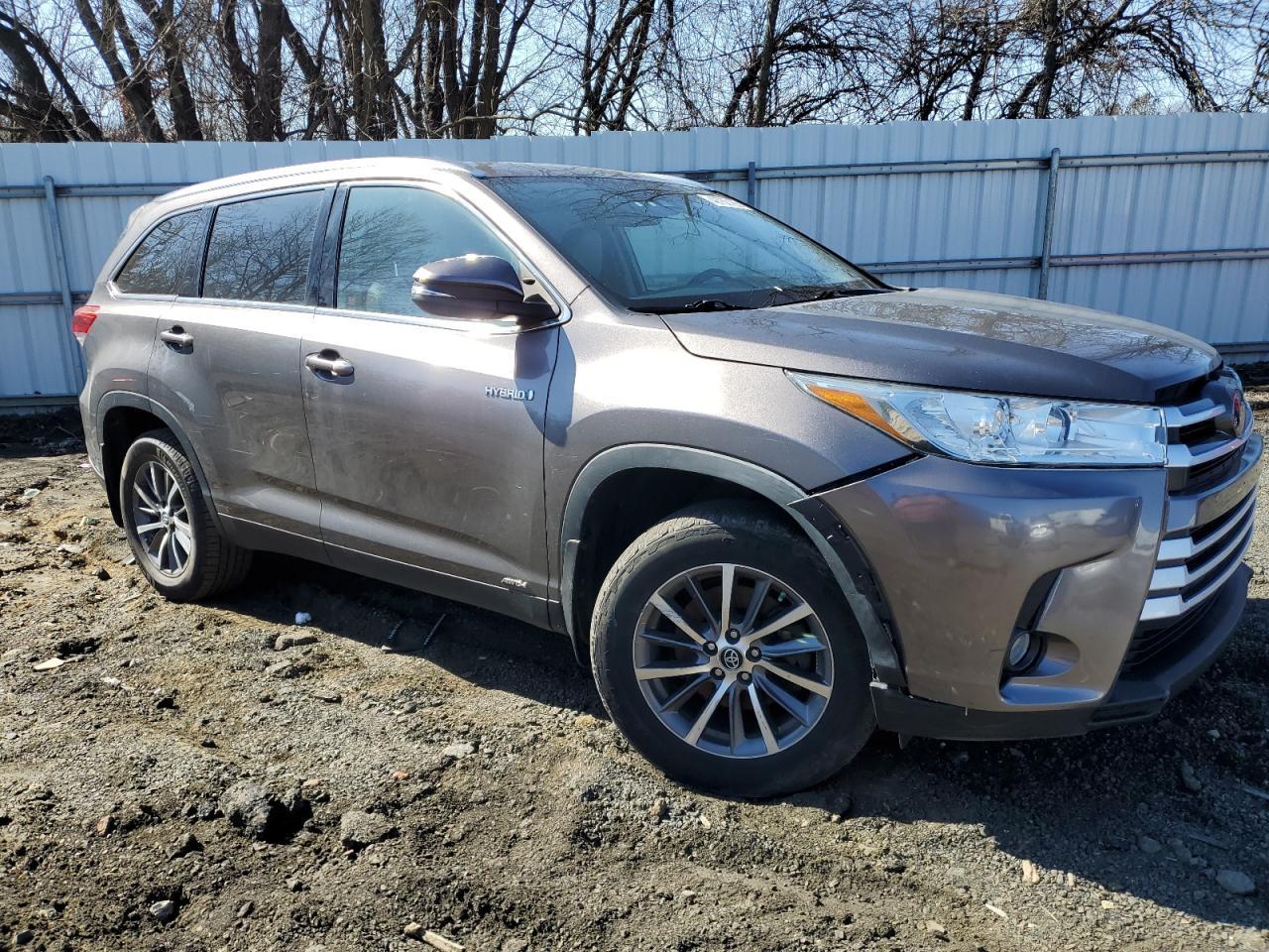 2019 TOYOTA HIGHLANDER - Фото 4