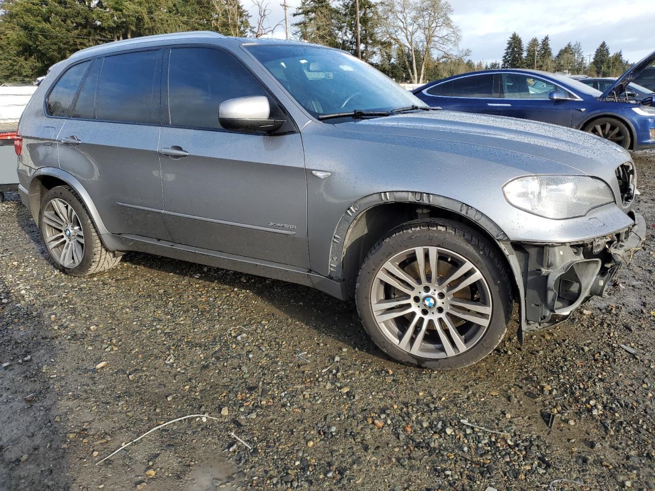 2013 BMW X5 XDRIVE5 - Image 4