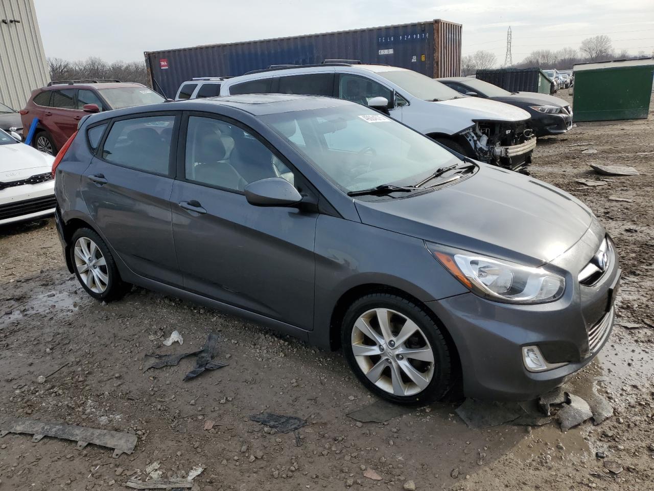 2012 HYUNDAI ACCENT GLS - Image 4