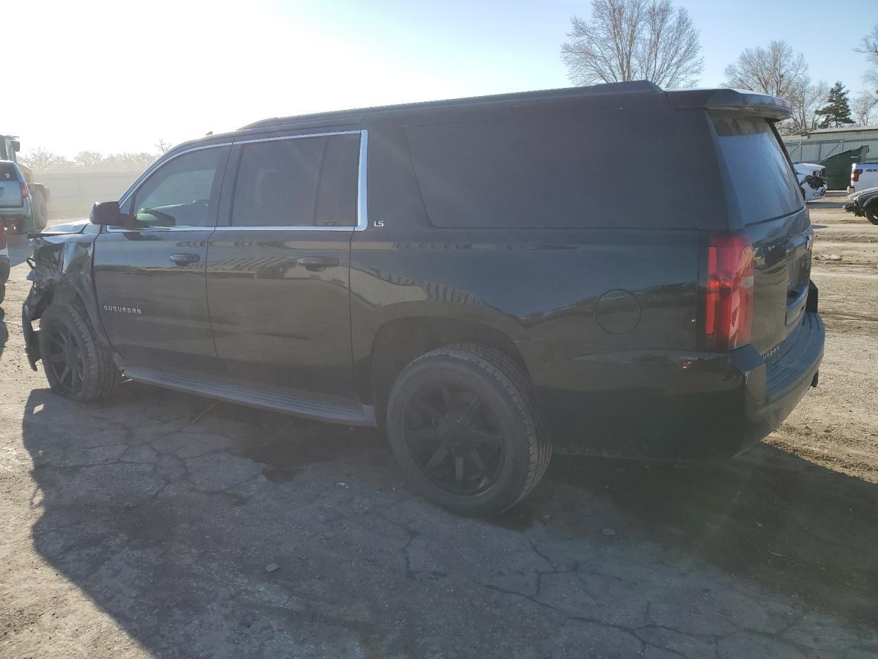 2015 CHEVROLET SUBURBAN C - Фото 2