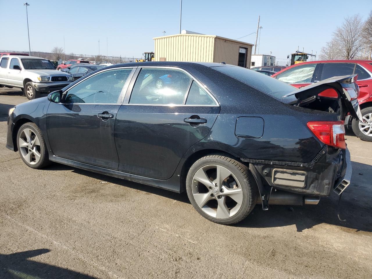 2012 TOYOTA CAMRY SE - Image 2
