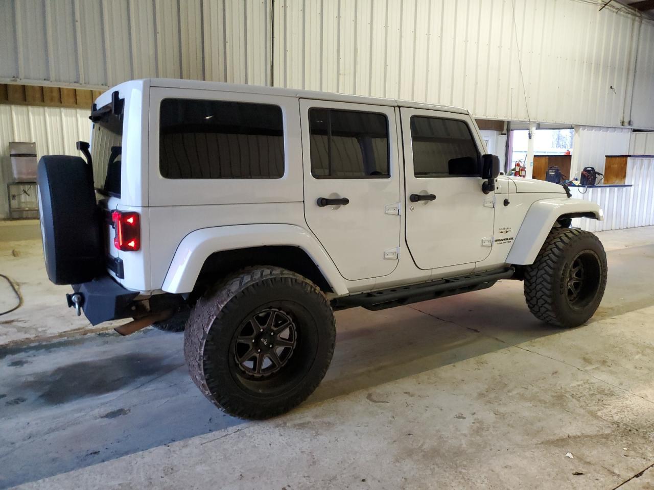 2017 JEEP WRANGLER U - Image 3