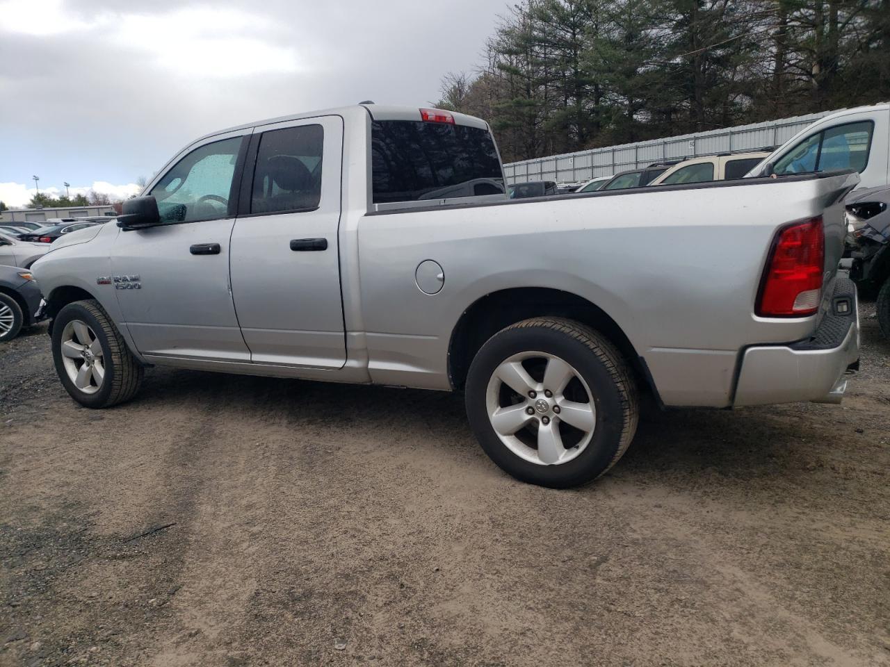 2014 RAM 1500 ST - Image 2