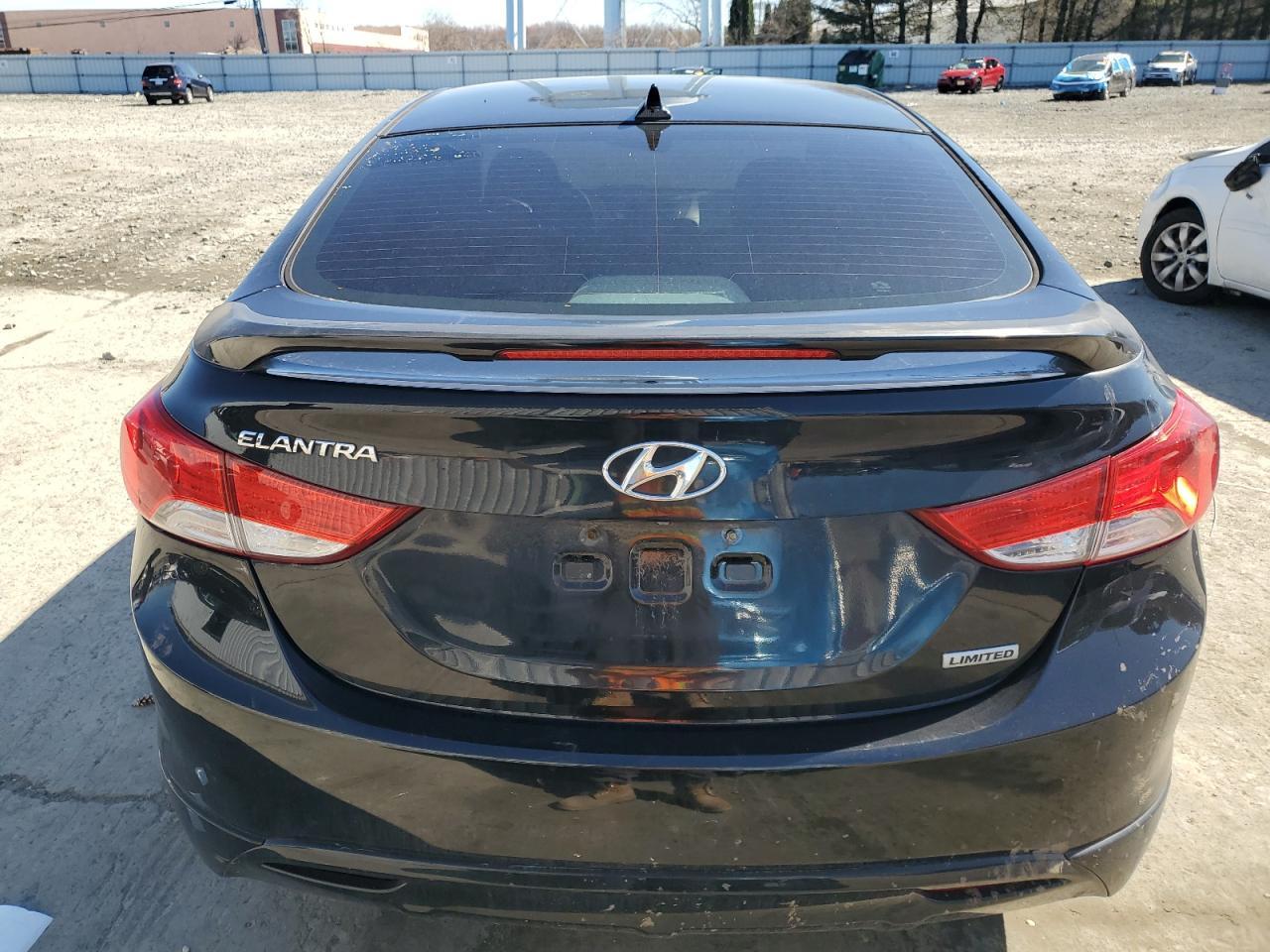 2013 HYUNDAI ELANTRA GL - Image 6