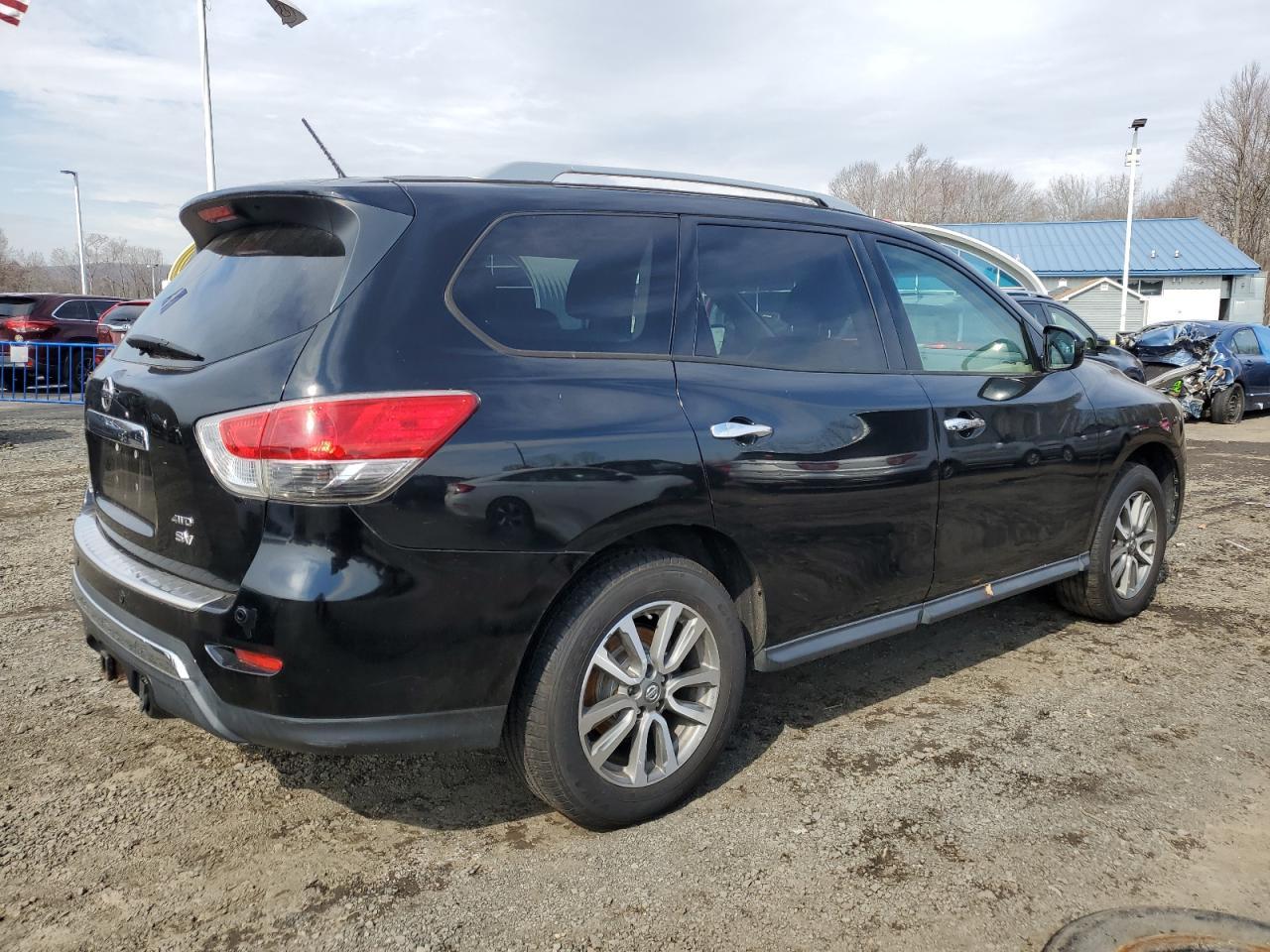 2013 NISSAN PATHFINDER - Фото 3