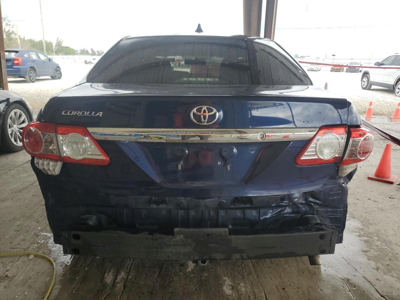 2013 TOYOTA COROLLA BA - Фото 6