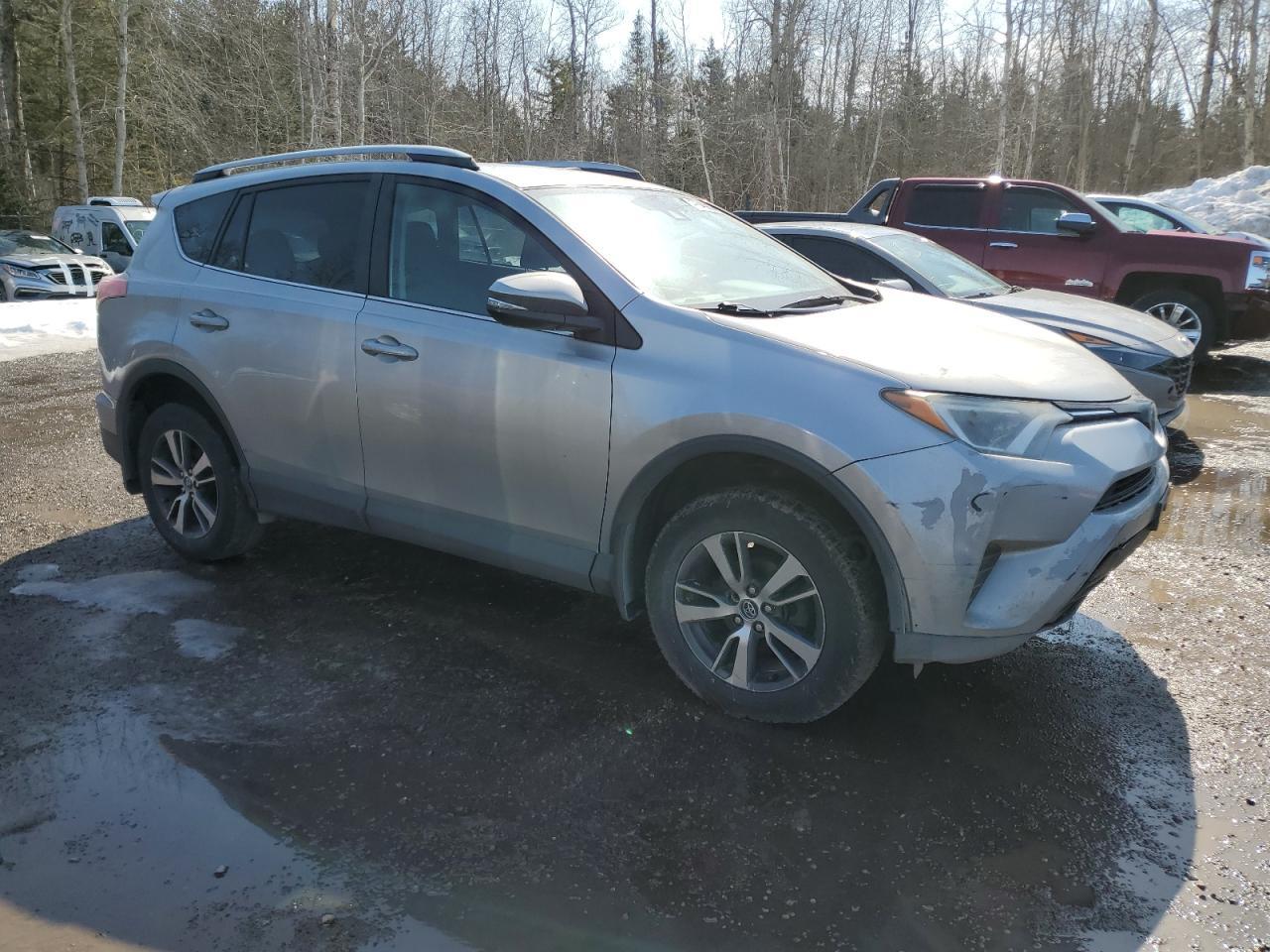 2018 TOYOTA RAV4 LE - Image 4